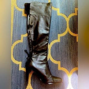 **NEVER WORN** Gorgeous Lauren Ralph Lauren Beatrice Over Knee boots in Black